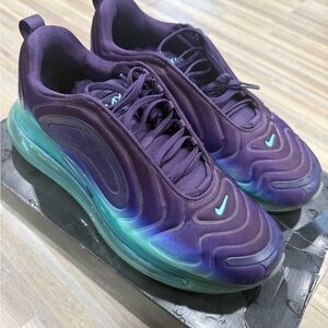 Nike Air Max 720’s in Purple and Aqua